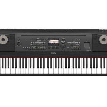 YAMAHA DGX-670 B